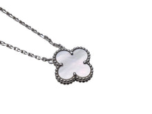 Load image into Gallery viewer, 極美品 VanCleef&amp;Arpels ヴァンクリーフ＆アーペル ヴィンテージアルハンブラ シェル ネックレス シルバー Au750 VCARF48700 中古 67596