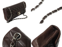 Load image into Gallery viewer, CHANEL シャネル イーストウエスト チェーンショルダーバッグ 10番台 2006年 ラムスキン ブラウン シルバー金具 美品 中古 67632