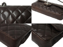 Load image into Gallery viewer, CHANEL シャネル イーストウエスト チェーンショルダーバッグ 10番台 2006年 ラムスキン ブラウン シルバー金具 美品 中古 67632