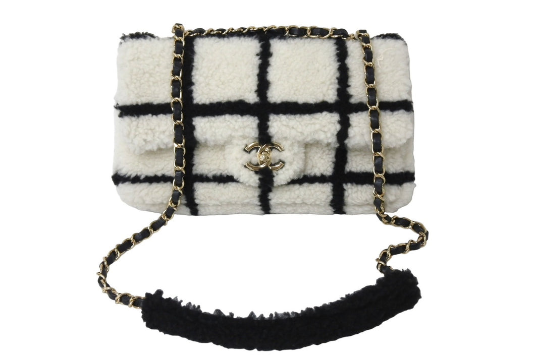 極美品 CHANEL シャネル チェーンショルダーバッグ ムートン AS2754 2021AW ボーダー ホワイト ブラック ゴールド金具 中古 67633