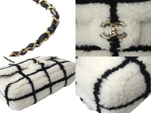 極美品 CHANEL シャネル チェーンショルダーバッグ ムートン AS2754 2021AW ボーダー ホワイト ブラック ゴールド金具 中古 67633
