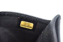 Load image into Gallery viewer, CHANEL シャネル カードケース 15番台 48655 タイムレスクラシックライン ココマーク キャビアスキン ブラック 美品 中古 67648