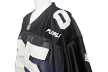 Load image into Gallery viewer, FUBU THE COLLECTION フブ ゲームシャツ フットボールシャツ サイズ4T ポリエステル ブラック ホワイト ブルー メッシュ 美品 中古 4c067714