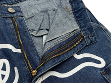 Load image into Gallery viewer, 新品未使用 BILLIONAIREBOYSCLUB ビリオネアボーイズクラブ ICECREAM アイスクリーム 2WAYWASHEDDENIM CARGOPANTS サイズM ブルー 67739