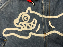 Load image into Gallery viewer, 新品未使用 BILLIONAIREBOYSCLUB ビリオネアボーイズクラブ ICECREAM アイスクリーム 2WAYWASHED DENIM CARGO PANTS サイズL ライトブルー
