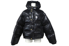 画像をギャラリービューアに読み込む, CELINE セリーヌ ダウンジャケット クロップド パファージャケット トリオンフパッチ 2W661595K サイズ34 美品 中古 4c067875