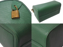 Load image into Gallery viewer, LOUIS VUITTON ルイヴィトンM43004 スピーディ30 ハンドバッグ カバン エピ グリーン レザー 美品 中古 4c068062