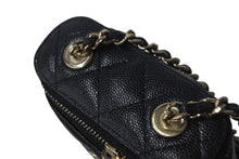 Load image into Gallery viewer, CHANEL シャネル バニティ マトラッセ チェーンショルダーバッグ ラムスキン 32番台 2022年頃 ゴールド金具 ブラック 中古 4c068078