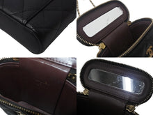 Load image into Gallery viewer, CHANEL シャネル バニティ マトラッセ チェーンショルダーバッグ ラムスキン 32番台 2022年頃 ゴールド金具 ブラック 中古 4c068078