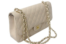 Load image into Gallery viewer, 極美品 CHANEL シャネル マトラッセ30 Wチェーンショルダーバッグ 14番台 Wフラップ ココマーク キャビアスキン ベージュ ゴールド金具 中古 4c068079
