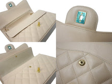 Load image into Gallery viewer, 極美品 CHANEL シャネル マトラッセ30 Wチェーンショルダーバッグ 14番台 Wフラップ ココマーク キャビアスキン ベージュ ゴールド金具 中古 4c068079