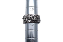 Load image into Gallery viewer, CHROME HEARTS クロムハーツ ペンタゴンリング 指輪 CHプラス 2014刻印 12号 重量18.2G シルバー925 美品 中古 4c068138