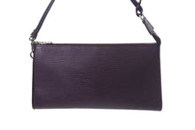 Load image into Gallery viewer, 極美品 LOUIS VUITTON ルイヴィトン ポシェット アクセソワール アクセサリーポーチ エピ カシス M52942 パープル シルバー金具 中古 4c068168