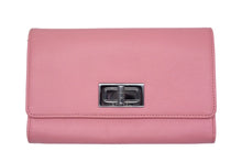 Load image into Gallery viewer, CHANEL シャネル 2.55 レザー ウォレット ピンク 10番台 ターンロック ロゴ 財布 シルバー金具 美品 中古 4c068169