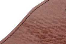 Load image into Gallery viewer, 極美品 LOUIS VUITTON ルイヴィトン モノグラム エテュイ シガレットケース ブラウン M63024 タバコケース iQOSケース PVC 中古 4c068179