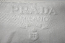 画像をギャラリービューアに読み込む, PRADA プラダ ポーチ ミニ トライアングルロゴ イタリア製バッグ ハンドキャンバス ホワイト シルバー金具 美品 中古 4c068318 