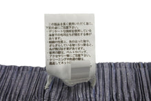 画像をギャラリービューアに読み込む, 極美品 PLEATS PLEASE ISSEY MIYAKE プリーツプリーズ イッセイミヤケ 16AW MONTHLY プリーツ パンツ PP63-JF222 シルバー サイズ3 中古 4c068559