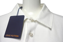 画像をギャラリービューアに読み込む, 新品未使用 LOUIS VUITTON ルイヴィトン ポロシャツ 1AFQQF サイズM Marque L.Vuitton déposée フェイクパール ホワイト 中古 4c068572