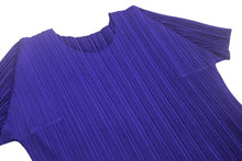 Load image into Gallery viewer, PLEATS PLEASE ISSEY MIYAKE プリーツプリーズ イッセイミヤケ Tシャツ PP11-JK208 ブルー サイズ3 美品 中古 4c068578