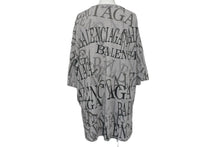 Load image into Gallery viewer, BALENCIAGA バレンシアガ Tシャツ TS50 571205 TEVA4 1300 サイズS 2018年 総柄 グレー 良品 中古 4c076241