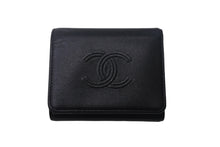 Load image into Gallery viewer, CHANEL シャネル 三つ折り財布 コンパクトウォレット ココマーク 29番台 キャビアスキン ブラック 美品 中古 4c068724