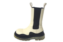 Load image into Gallery viewer, BOTTEGA VENETA ボッテガヴェネタ タイヤ チェルシーブーツ シーソルト ブラック クリア 美品 中古 4c068738