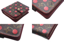 Load image into Gallery viewer, 極美品 LOUIS VUITTON ルイヴィトン 二つ折り財布 コンパクトジップ さくらんぼ 村上隆 モノグラム M95005 中古 4c068823