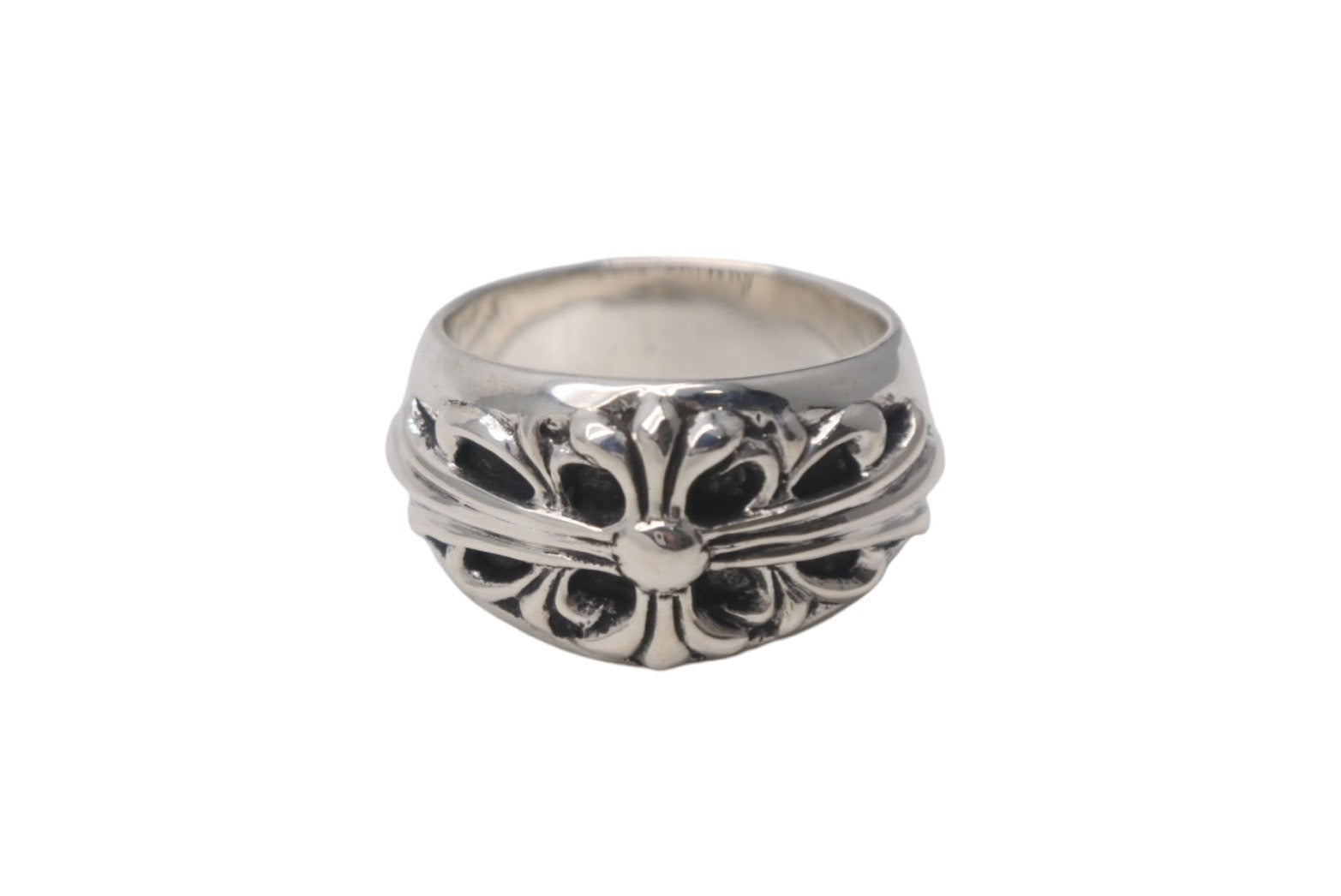 Excellent condition CHROME HEARTS Floral Cross Ring, Size 20