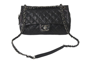 CHANEL シャネル ブラックマトラッセ 25 ショルダーバッグ ココマーク 18番台 イタリア製 キャビアスキン 美品 中古 4c069032