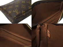 Load image into Gallery viewer, LOUIS VUITTON ルイヴィトン ポシェット アクセソワール アクセサリーポーチ M51980 モノグラム PVC レザー 美品 中古 4c069151