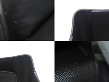 Load image into Gallery viewer, 極美品 LOUIS VUITTON ルイヴィトン クーヴェルテュール パスポール 村上隆 パスポートケース M58027 カモ 中古 4c069189