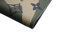 Load image into Gallery viewer, 極美品 LOUIS VUITTON ルイヴィトン クーヴェルテュール パスポール 村上隆 パスポートケース M58027 カモ 中古 4c069189