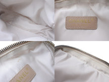 Load image into Gallery viewer, CHANEL シャネル ショルダーバッグ A20513 7番台 ニュートラベルライン ナイロンジャガード ベージュ ゴールド金具 美品 中古 4c069252