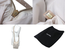 Load image into Gallery viewer, CHANEL シャネル ショルダーバッグ A20513 7番台 ニュートラベルライン ナイロンジャガード ベージュ ゴールド金具 美品 中古 4c069252