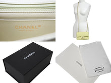 Load image into Gallery viewer, 極美品 CHANEL シャネル 横長 20cm ショルダーバッグ ランダム ミニマトラッセショルダーチェーン グリーン系 ラムスキン 中古 4c069268