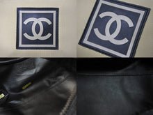 Load image into Gallery viewer, 極美品 CHANEL シャネル ポーチ A19975 スポーツライン 7番台 ココマーク ナイロン ラバー ベージュ ブラック金具 中古 4c069385