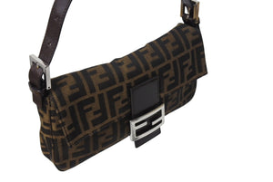 FENDI フェンディ マンマバケット ワンショルダーバッグ ズッカ柄 コットンキャンバス レザー シルバー金具 ブラウン 美品 中古 4c069398 