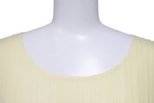 Load image into Gallery viewer, ISSEY MIYAKE イッセイミヤケ PLEATS PLEASE プリーツプリーズ 半袖カットソー PP91-JK572 サイズ4 フリンジ ハイビスカス 美品 中古 4c069422