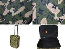 Load image into Gallery viewer, LOUIS VUITTON ルイヴィトン ペガス60 村上隆 キャリーバッグ 2008年 M23333 モノグラモフラージュキャンバス 中古 4c069430