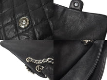 Load image into Gallery viewer, CHANEL シャネル マトラッセ33 チェーンアラウンド チェーンショルダーバッグ 19番台 ラムスキン ココマーク シルバー金具 美品 中古 4c069436