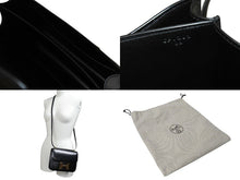 Load image into Gallery viewer, 極美品 HERMES エルメス ショルダーバッグ コンスタンス3ミニ C刻印 ブラック カーフスキン ゴールド金具 中古 4c069537