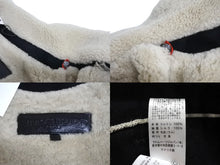 Load image into Gallery viewer, 新品未使用 CHROME HEARTS クロムハーツ デニムボアジャケット サイズXL ムートンライナー ダガージップ クロスボール ラムレザー 中古 4c069566