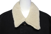 Load image into Gallery viewer, 新品未使用 CHROME HEARTS クロムハーツ デニムボアジャケット サイズXL ムートンライナー ダガージップ クロスボール ラムレザー 中古 4c069566