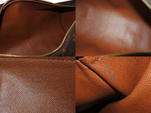 Load image into Gallery viewer, LOUIS VUITTON ルイヴィトン パピヨンGM 横幅30cm ハンドバッグ M51365 モノグラム 筒型 旧型 ゴールド金具 美品 中古 4c069579