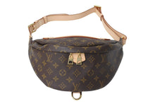 Load image into Gallery viewer, 極美品 LOUIS VUITTON ルイヴィトン ボディバッグ M43644 バムバッグ ブラウン モノグラムキャンバス 中古 4c069582