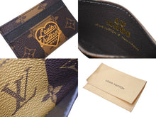 Load image into Gallery viewer, 新品同様 LOUIS VUITTON ルイヴィトン NIGO ニゴ カードケース モノグラムストライプ M81006 中古 4c069594