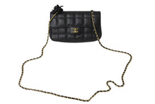 Load image into Gallery viewer, CHANEL シャネル カメリア チョコバー チェーン ミニショルダーバッグ ブラック ラムスキン 14番台 ココマーク ロゴ ゴールド金具 美品 中古 4c069613