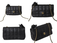 Load image into Gallery viewer, CHANEL シャネル カメリア チョコバー チェーン ミニショルダーバッグ ブラック ラムスキン 14番台 ココマーク ロゴ ゴールド金具 美品 中古 4c069613