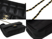 Load image into Gallery viewer, CHANEL シャネル カメリア チョコバー チェーン ミニショルダーバッグ ブラック ラムスキン 14番台 ココマーク ロゴ ゴールド金具 美品 中古 4c069613