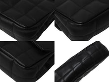 Load image into Gallery viewer, CHANEL シャネル カメリア チョコバー チェーン ミニショルダーバッグ ブラック ラムスキン 14番台 ココマーク ロゴ ゴールド金具 美品 中古 4c069613
